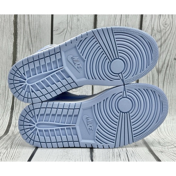 Nike Women's Air Jordan 1 Low Aluminum Size 5 DC0774‑050 - Picture 7 of 8